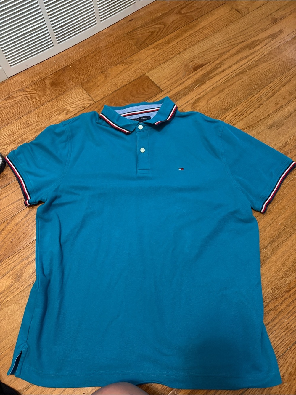 Tommy Hilfiger Men’s Teal Polo with Signature Contrast Trim